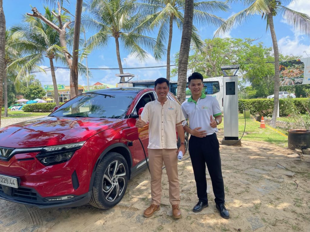 Sạc ô tô điện tại resort và khách sạn: Tại sao không? 7 lap-dat-sac-o-to-dien-tai-resort-va-khach-san
